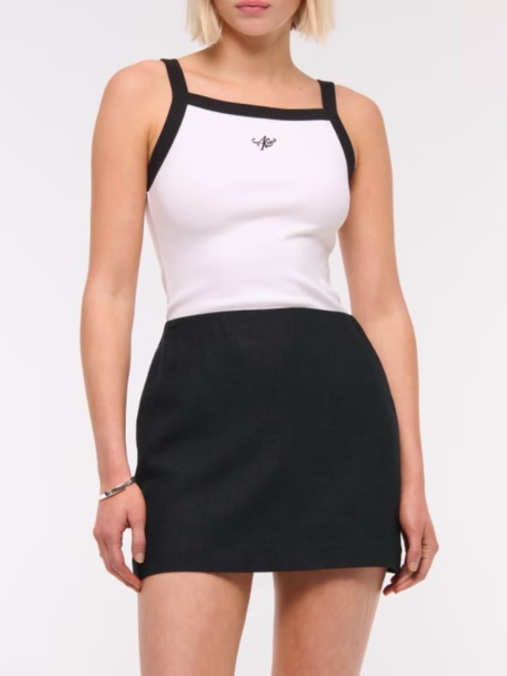 Abercrombie & Fitch Scarlet Crepe Mini Skort